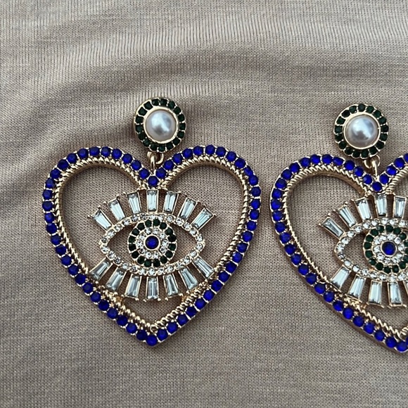 Heart Rhinestone Drop Earrings - Picture 7 of 7